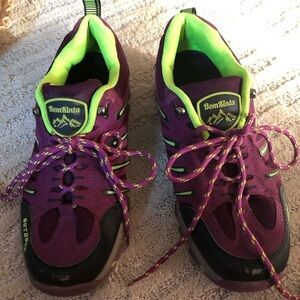 Bomkinta hiking shoes size 42